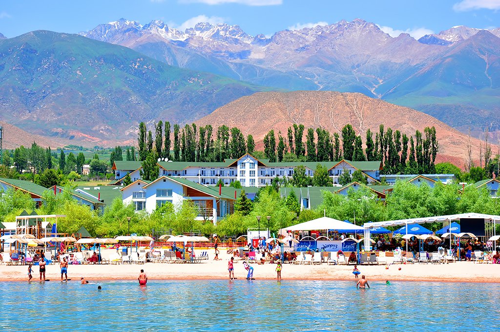 issy-kul lake 